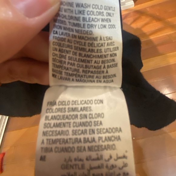 Brand new with tags! Style & Co. Black Long Sleeve V-Neck Top - Picture 4 of 4